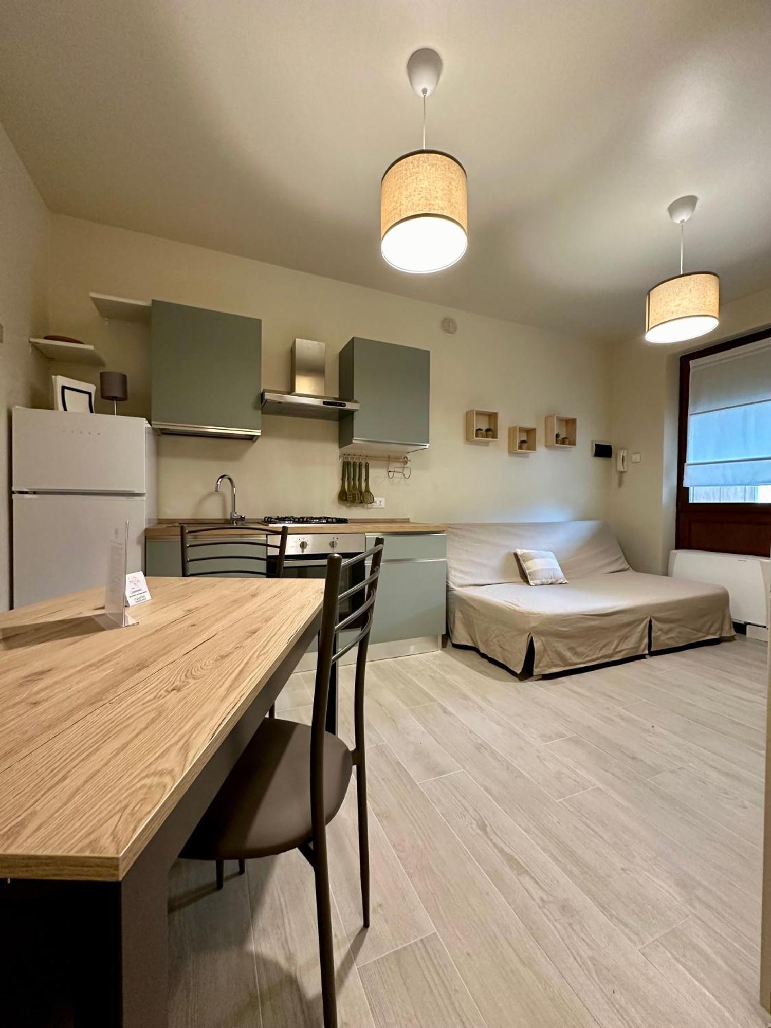 Lauri & Faggi Aparthotel Ντεζεντσάνο ντελ Γκάρντα Εξωτερικό φωτογραφία