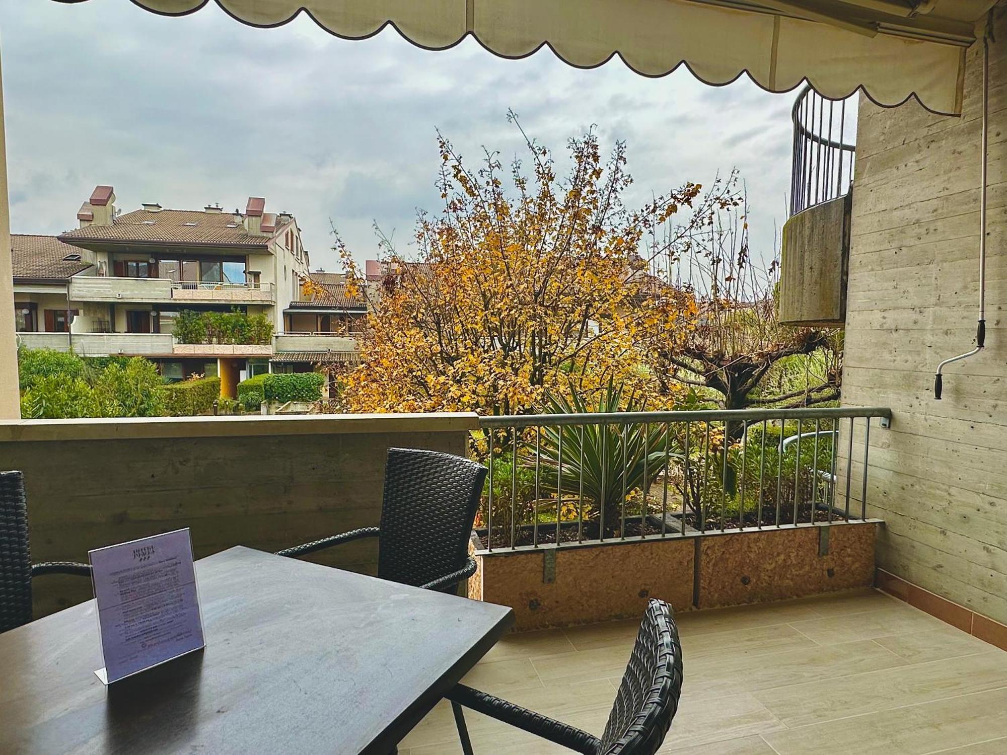 Lauri & Faggi Aparthotel Ντεζεντσάνο ντελ Γκάρντα Εξωτερικό φωτογραφία